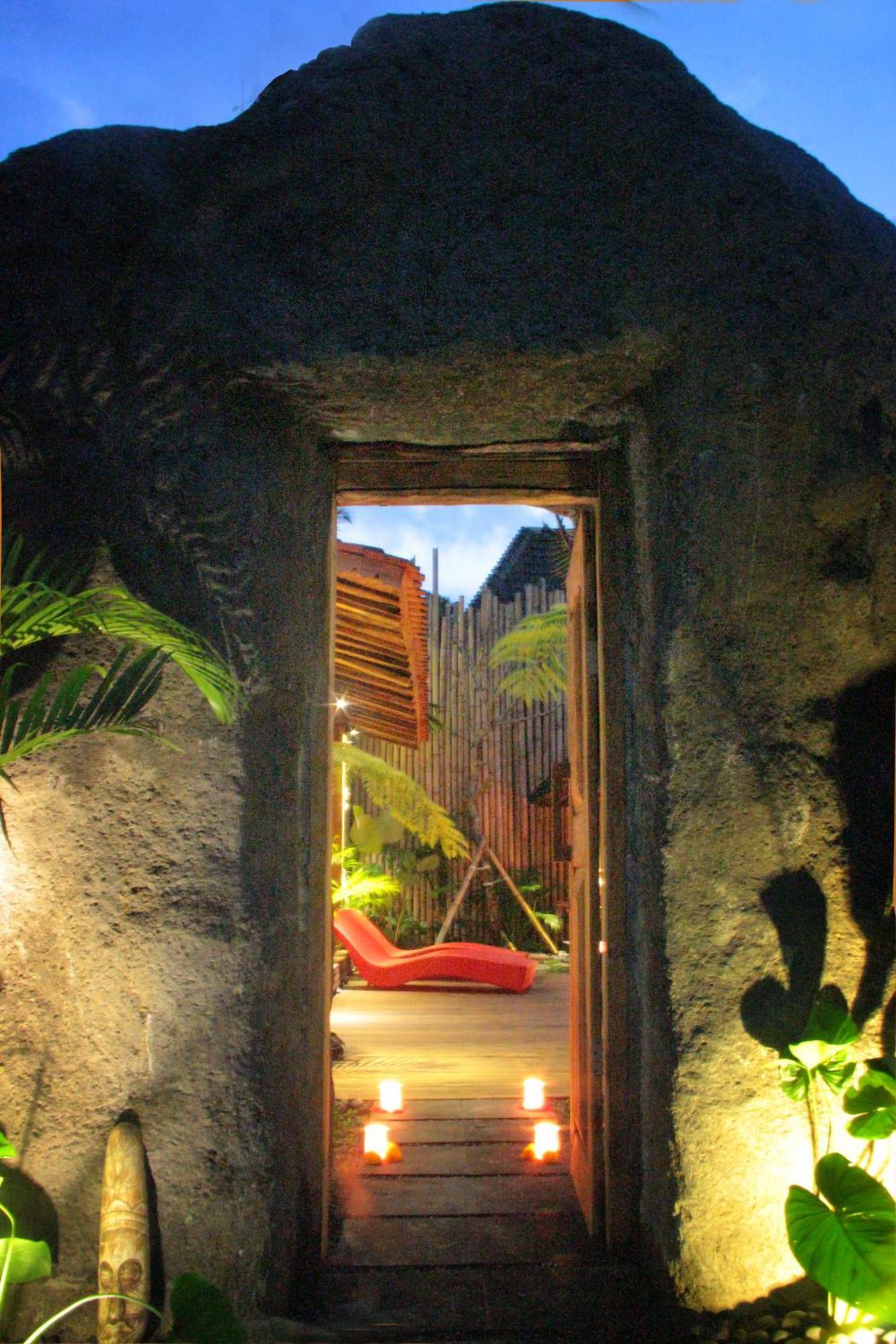 Ubud Virgin Villa Room photo