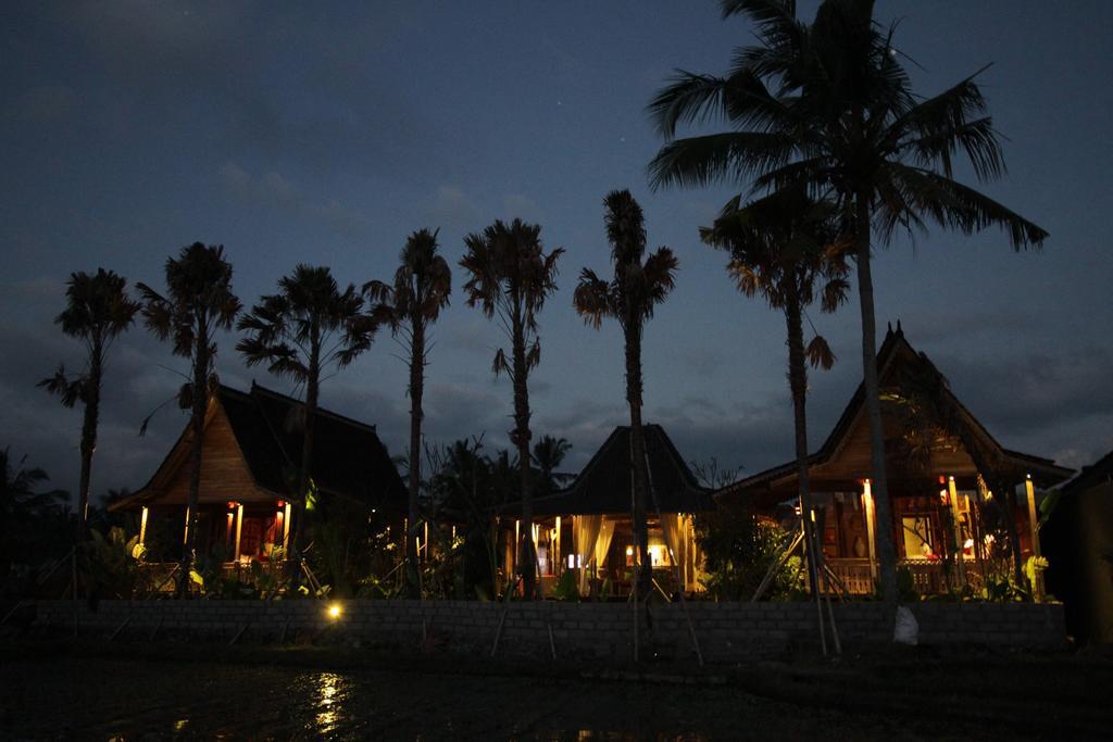 Ubud Virgin Villa Exterior photo